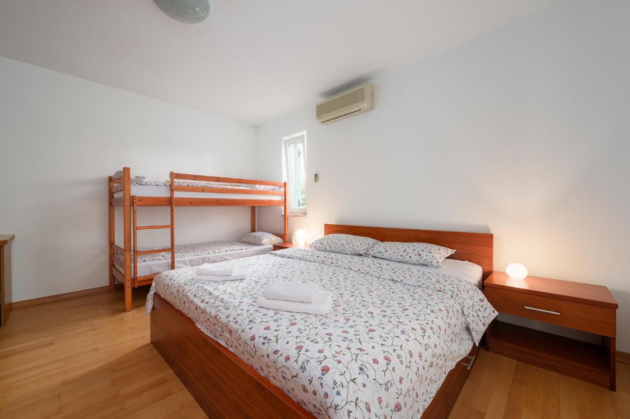 Apartman Inteuro 포레치 외부 사진