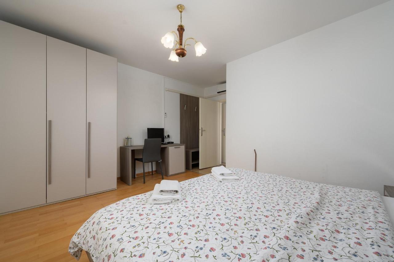 Apartman Inteuro 포레치 외부 사진