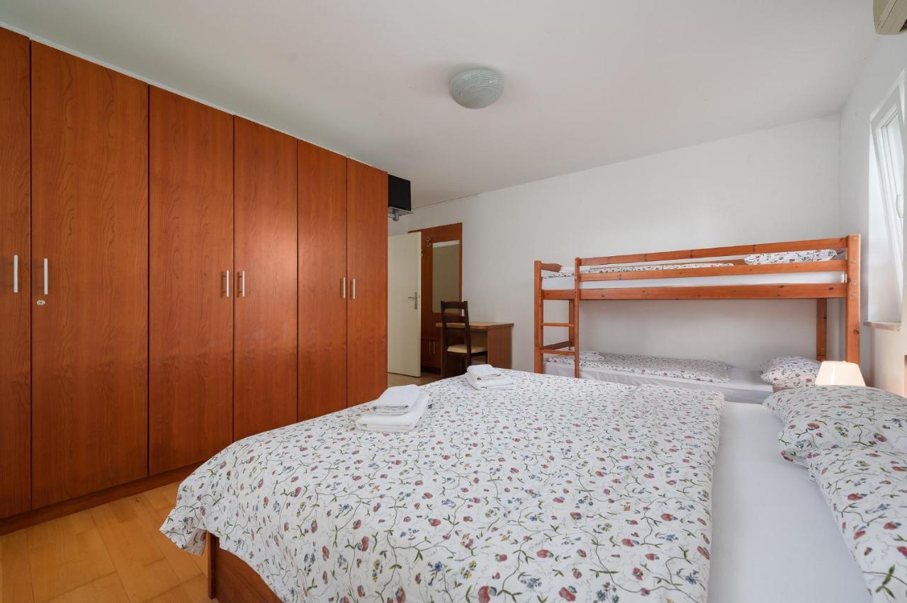 Apartman Inteuro 포레치 외부 사진